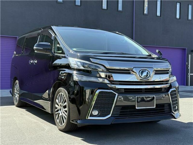 TOYOTA　VELLFIRE