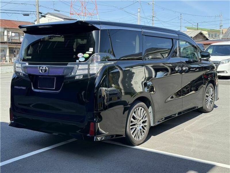 VELLFIRE-10