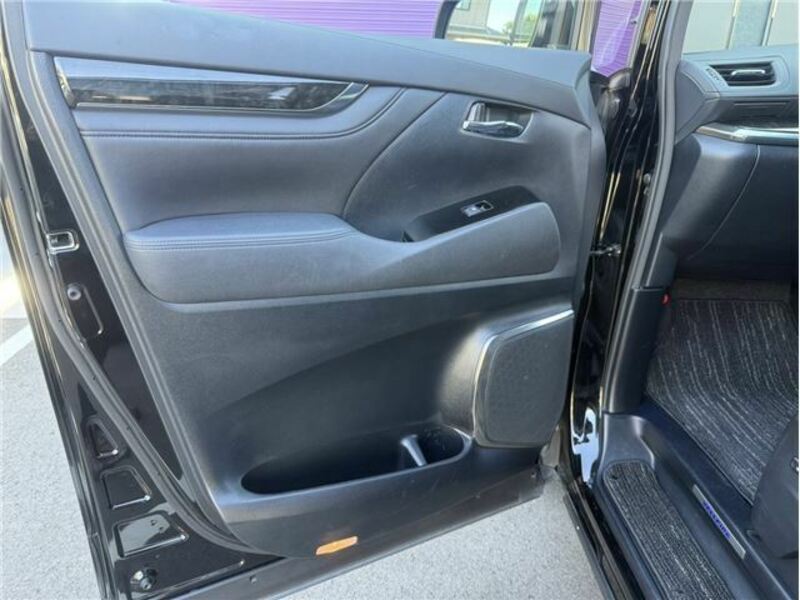 VELLFIRE-23
