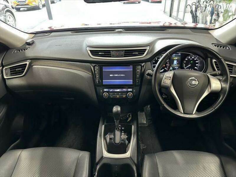 X-TRAIL-1