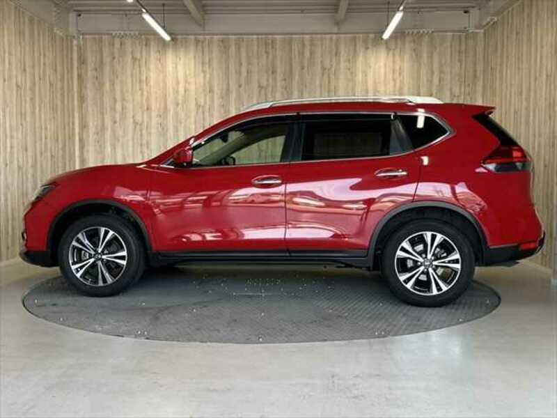 X-TRAIL-19