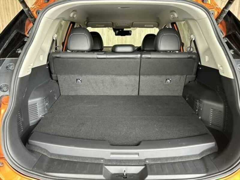 X-TRAIL-7