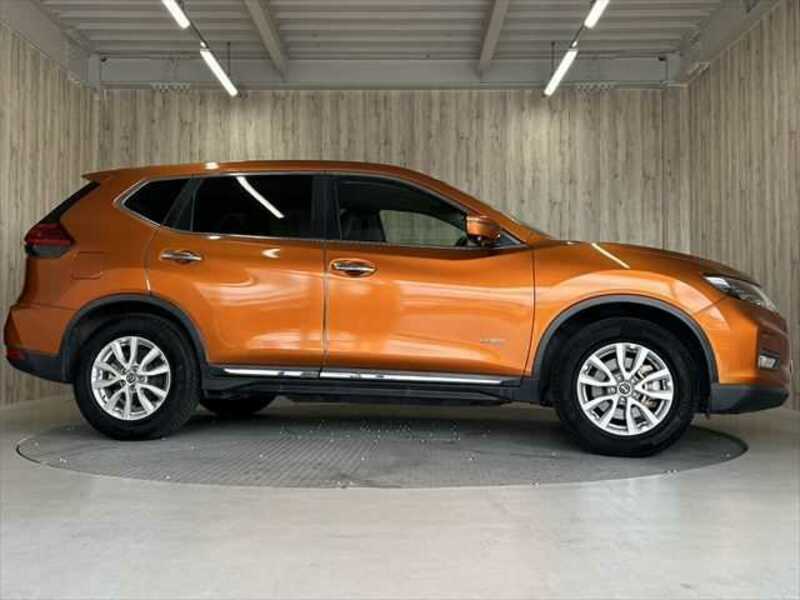 X-TRAIL-13
