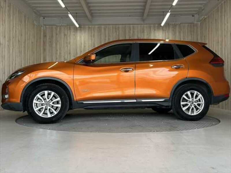 X-TRAIL-17
