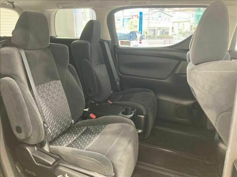 VELLFIRE-11