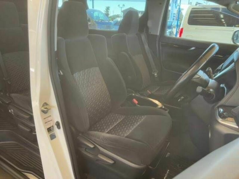 VELLFIRE-8