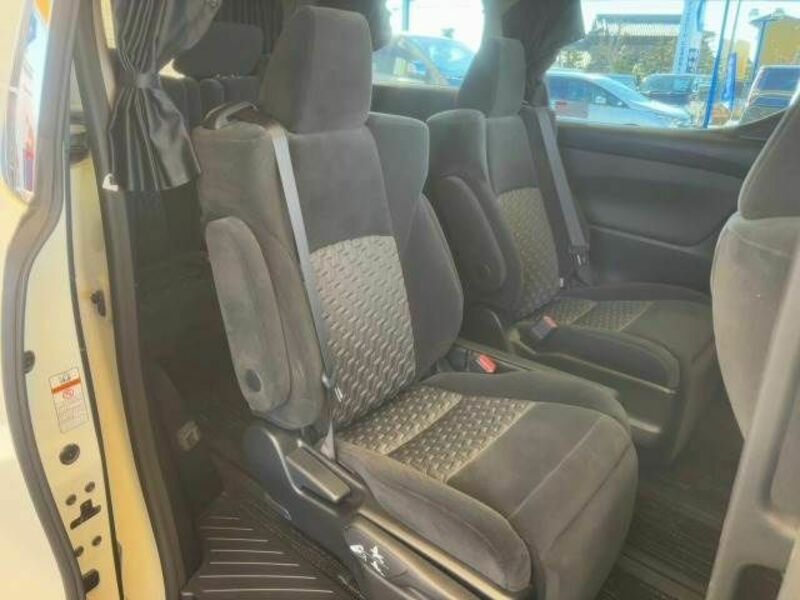 VELLFIRE-9