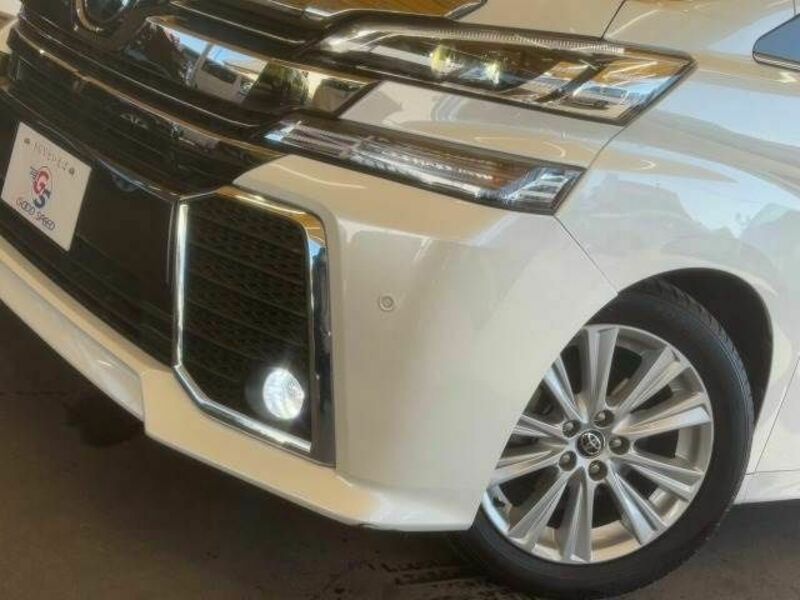 VELLFIRE-18