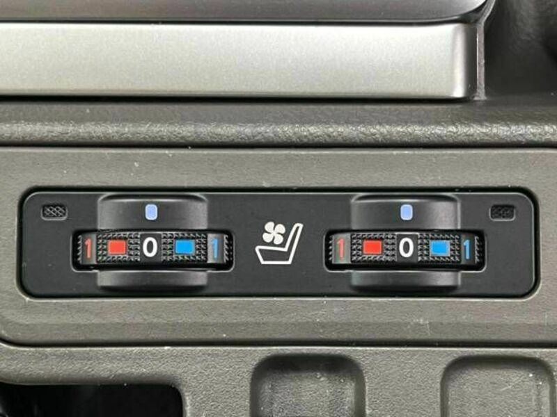 LAND CRUISER PRADO-6