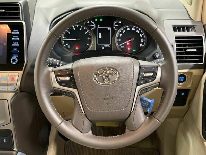 LAND CRUISER PRADO-11