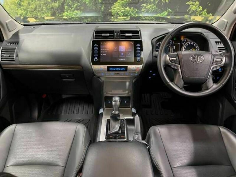 LAND CRUISER PRADO-1
