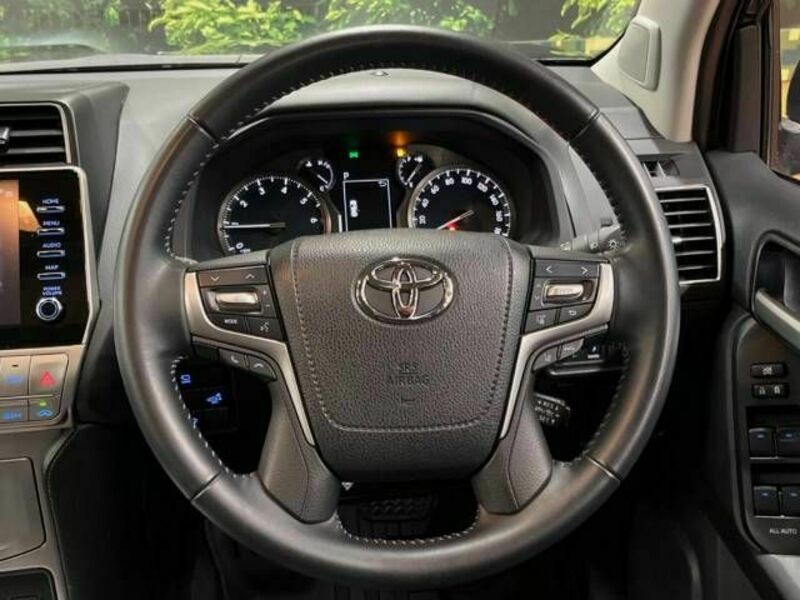 LAND CRUISER PRADO-10