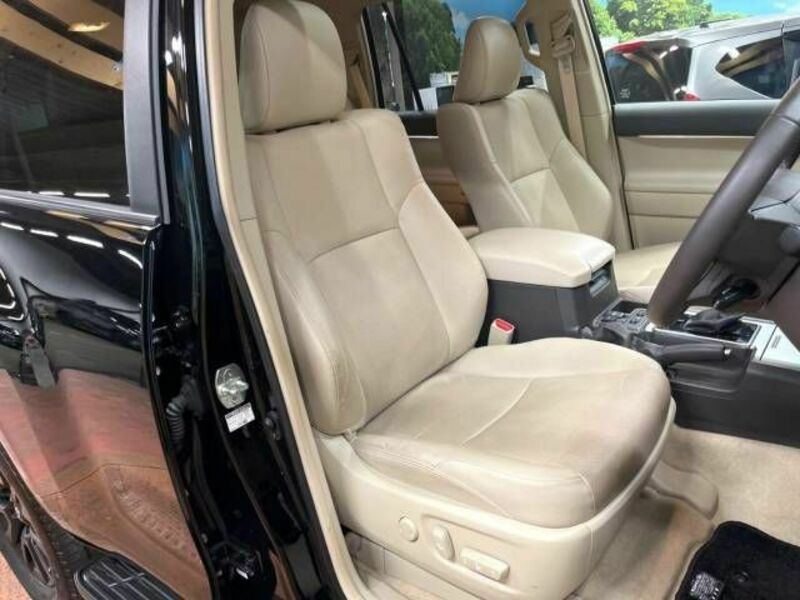 LAND CRUISER PRADO-7