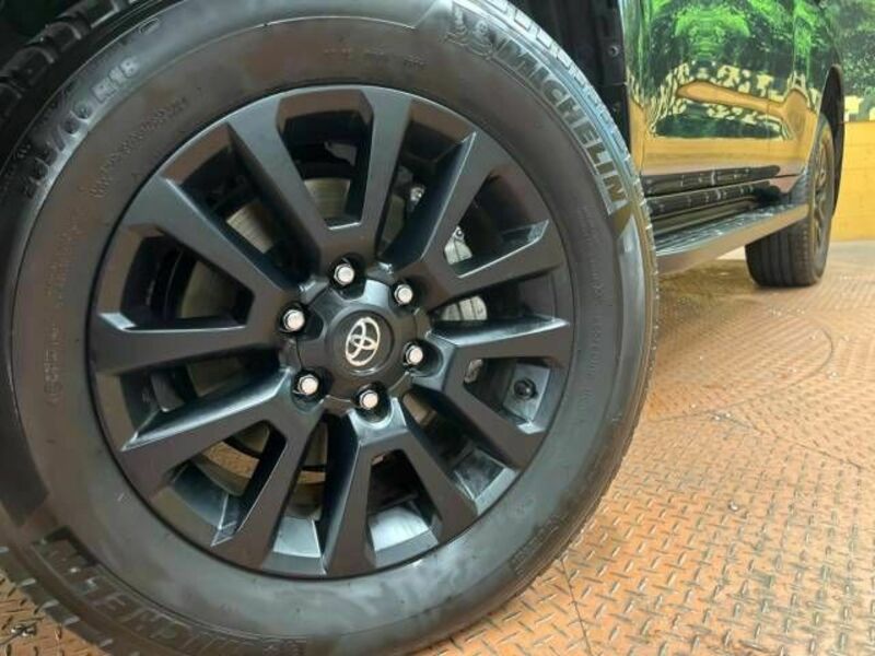 LAND CRUISER PRADO-12
