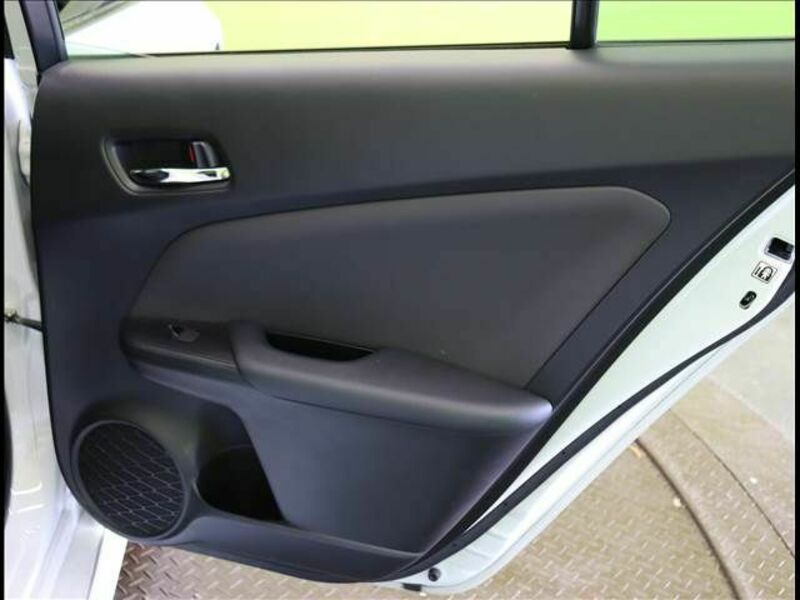 PRIUS-22