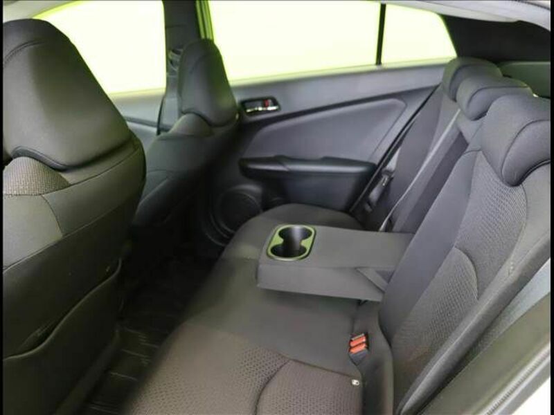PRIUS-27