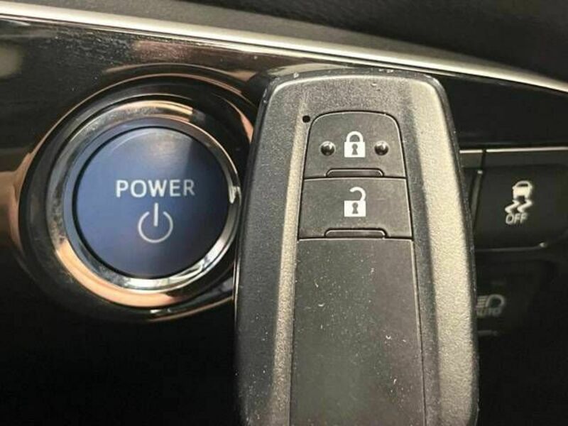 PRIUS-6