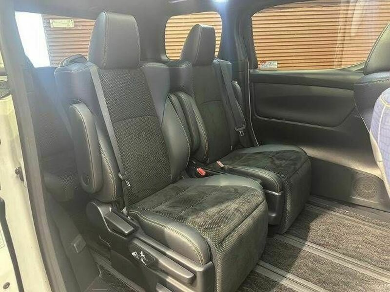 VELLFIRE-8