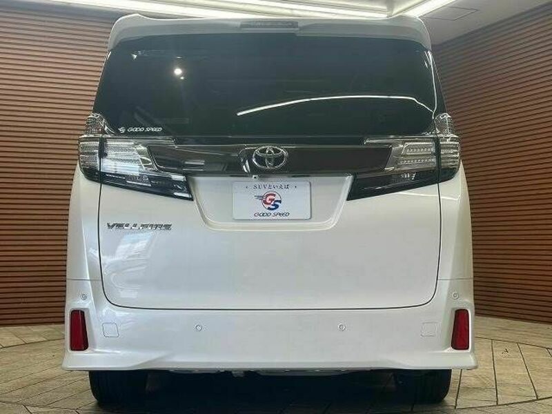 VELLFIRE-18