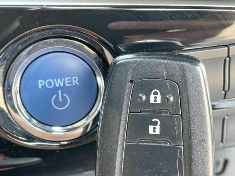PRIUS-7