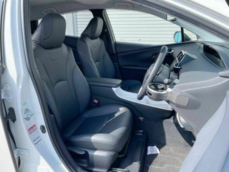 PRIUS-9