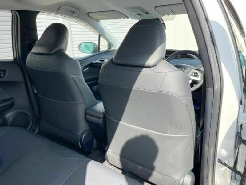 PRIUS-19