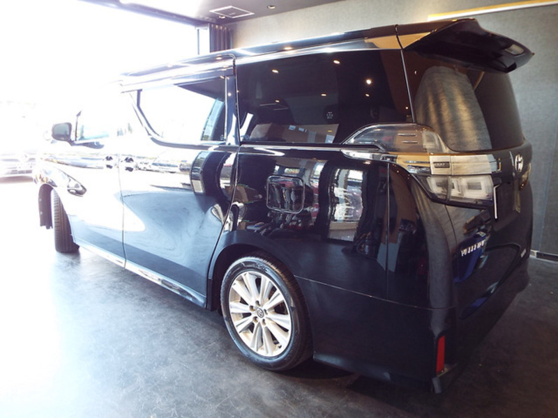 VELLFIRE-2