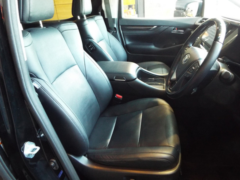 VELLFIRE-14