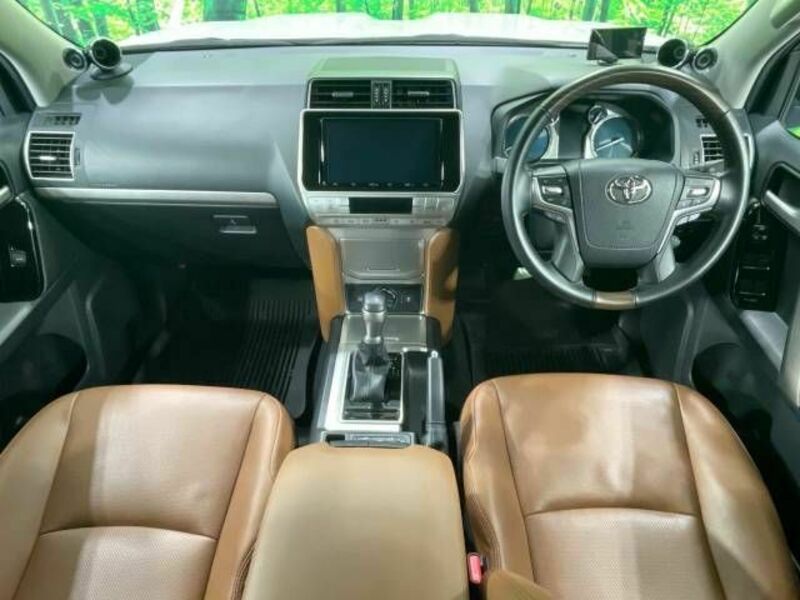 LAND CRUISER PRADO-1