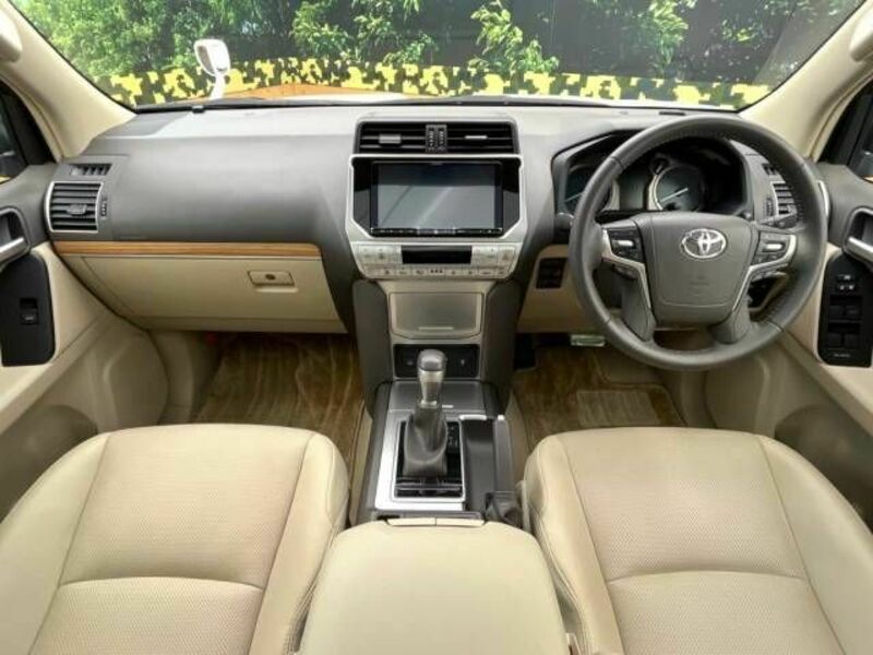 LAND CRUISER PRADO-1