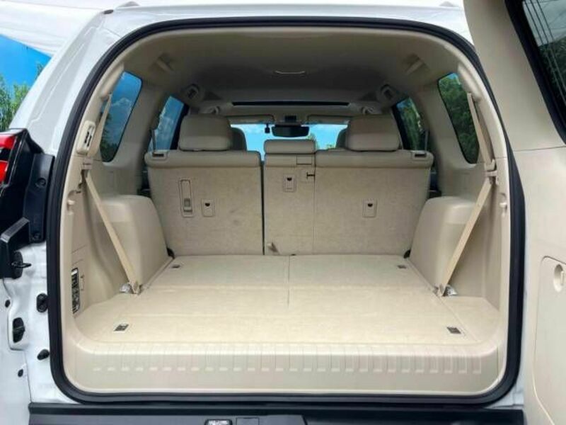 LAND CRUISER PRADO-9