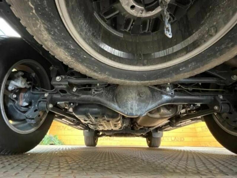 LAND CRUISER PRADO-18