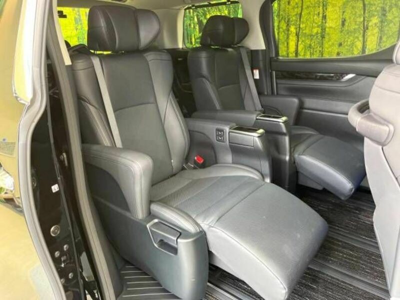 ALPHARD-9