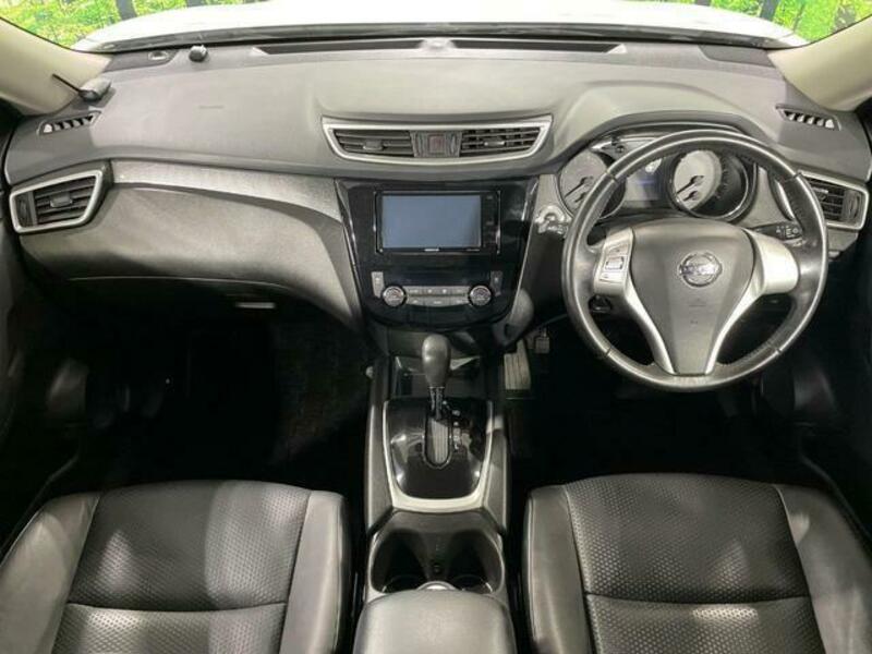 X-TRAIL-1