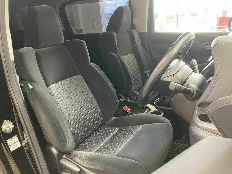 VELLFIRE-10