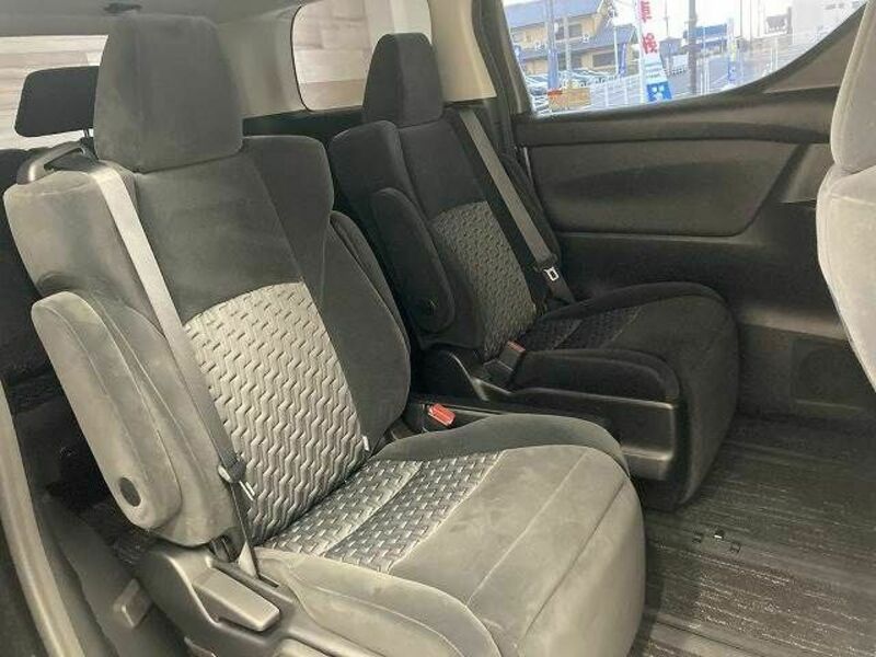 VELLFIRE-11