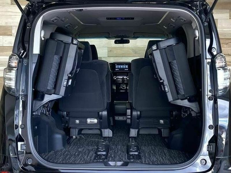 VELLFIRE-12