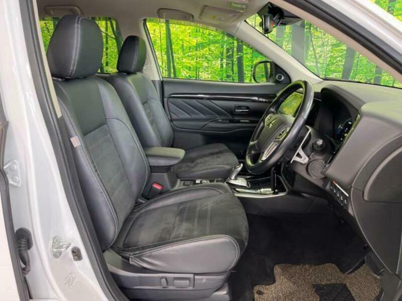 OUTLANDER PHEV