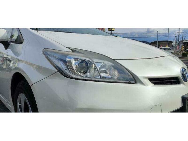 PRIUS-12