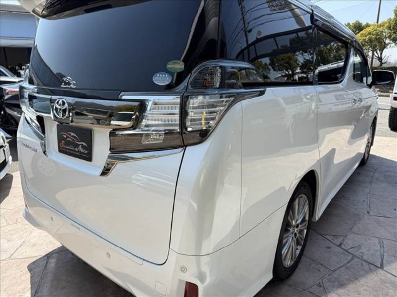 VELLFIRE-5