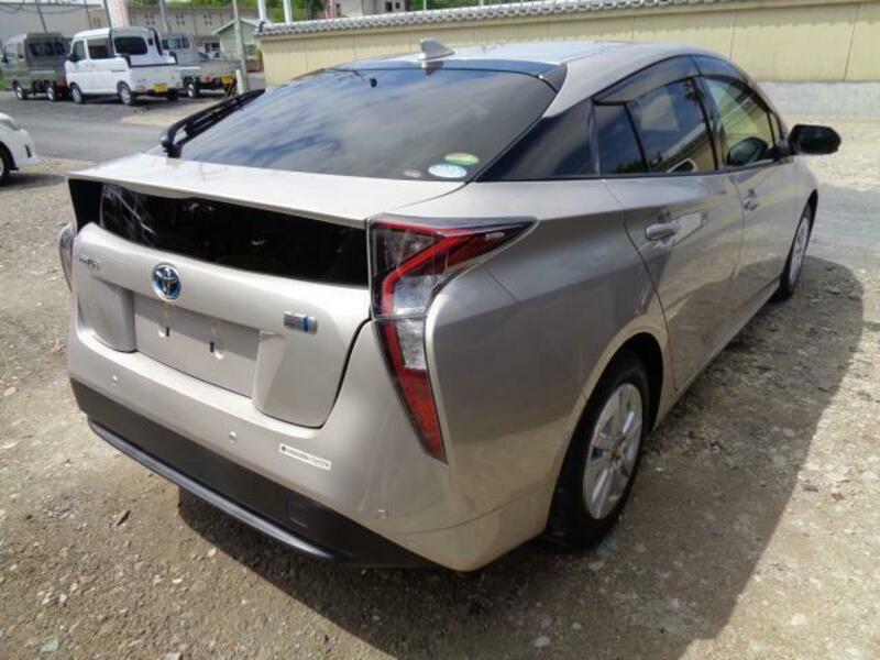 PRIUS-1