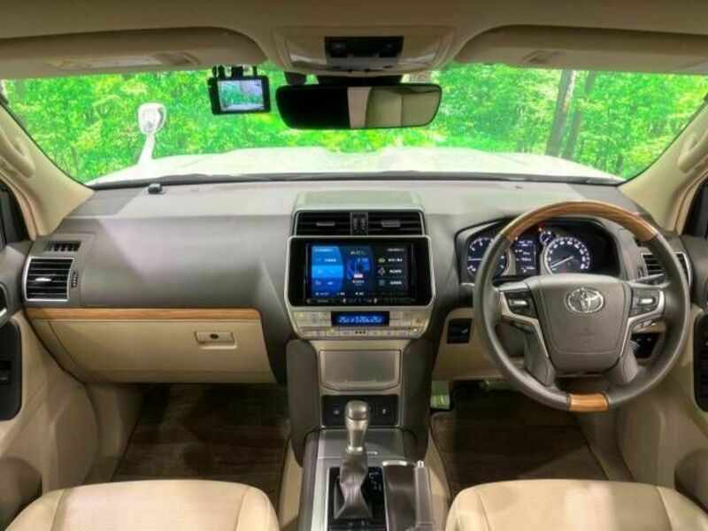 LAND CRUISER PRADO-1