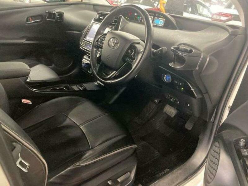 PRIUS-3