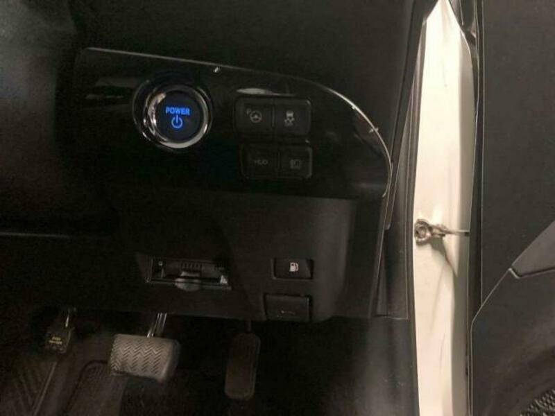 PRIUS-10