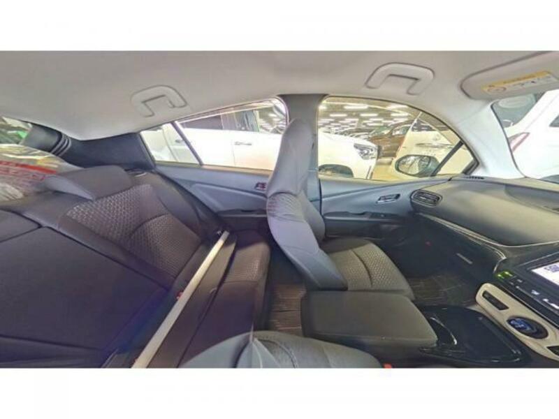 PRIUS-9