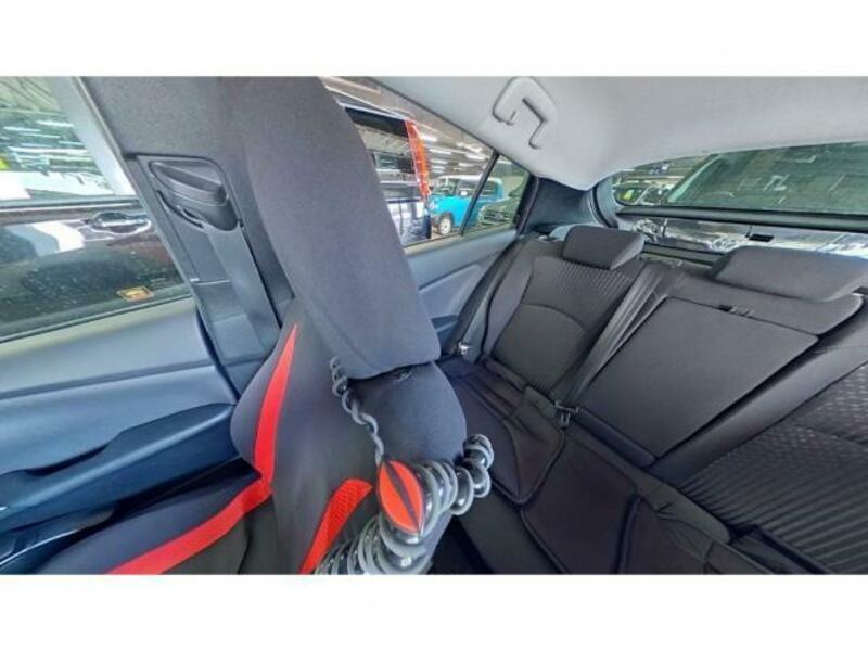 PRIUS-6