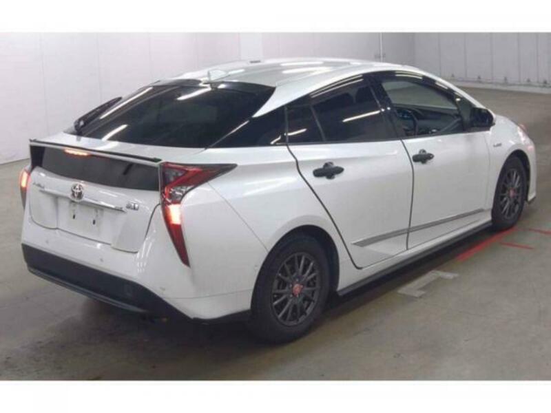 PRIUS-1