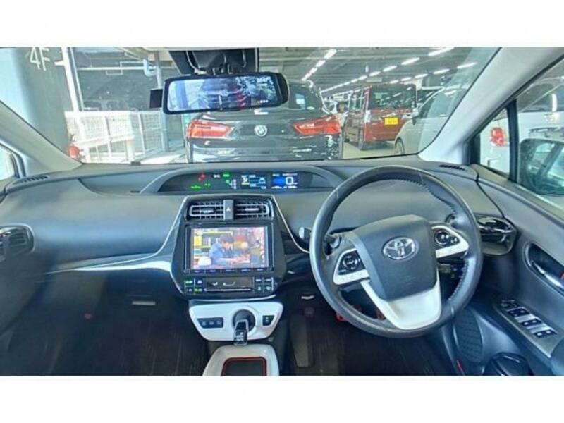 PRIUS-3