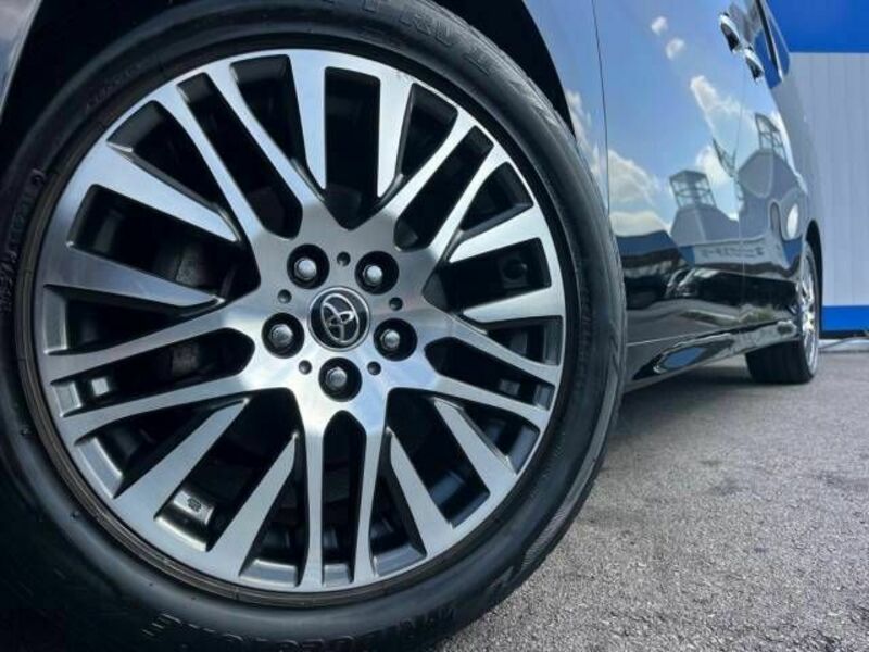 VELLFIRE-14