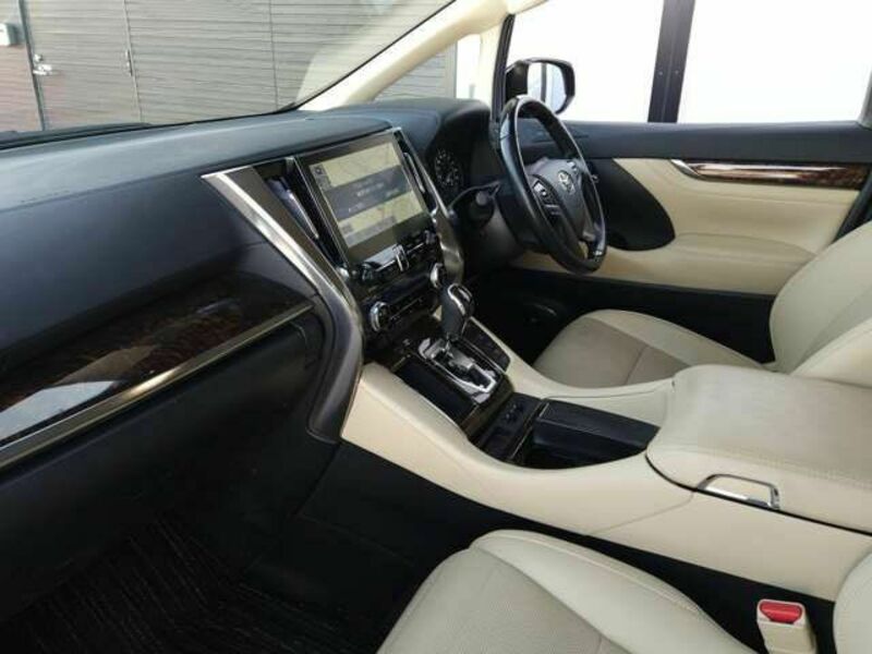 ALPHARD-8